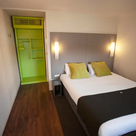Hotel Campanile Vichy - 3*