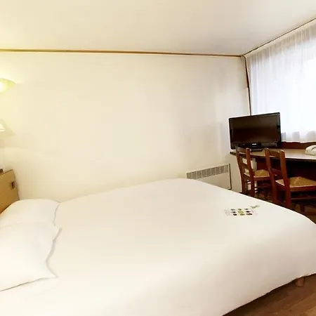 Campanile Vichy - 3*